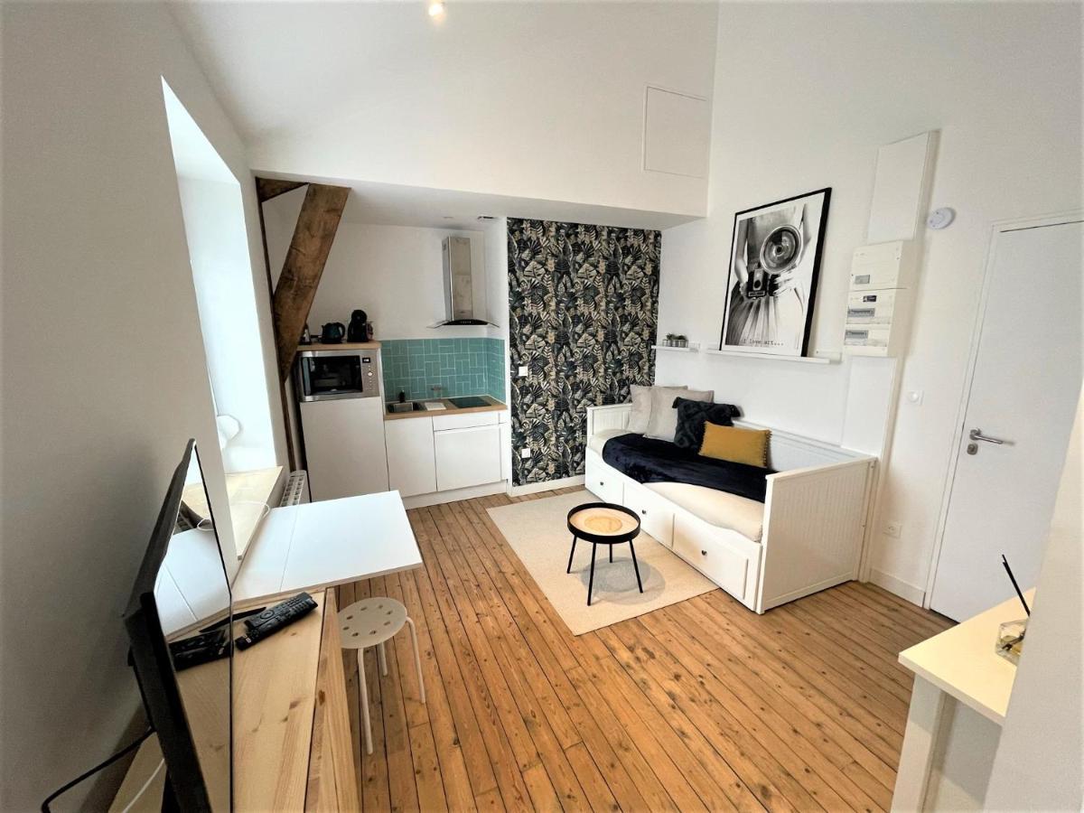 Appartement Studio proche hyper-centre avenue Jean Jaurès Reims Extérieur photo