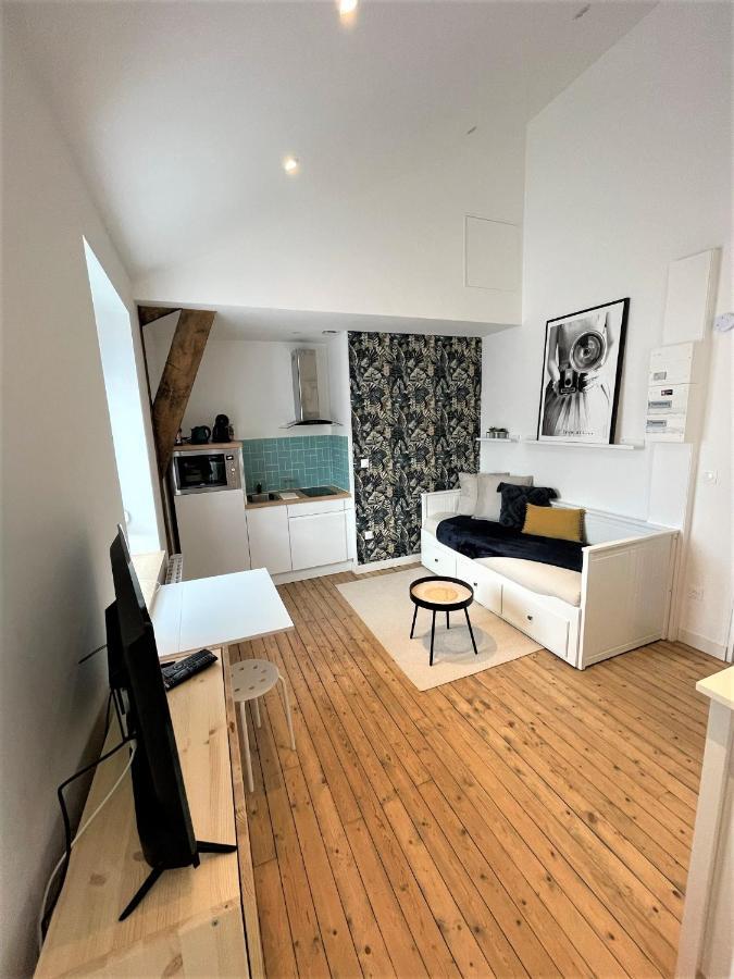 Appartement Studio proche hyper-centre avenue Jean Jaurès Reims Extérieur photo